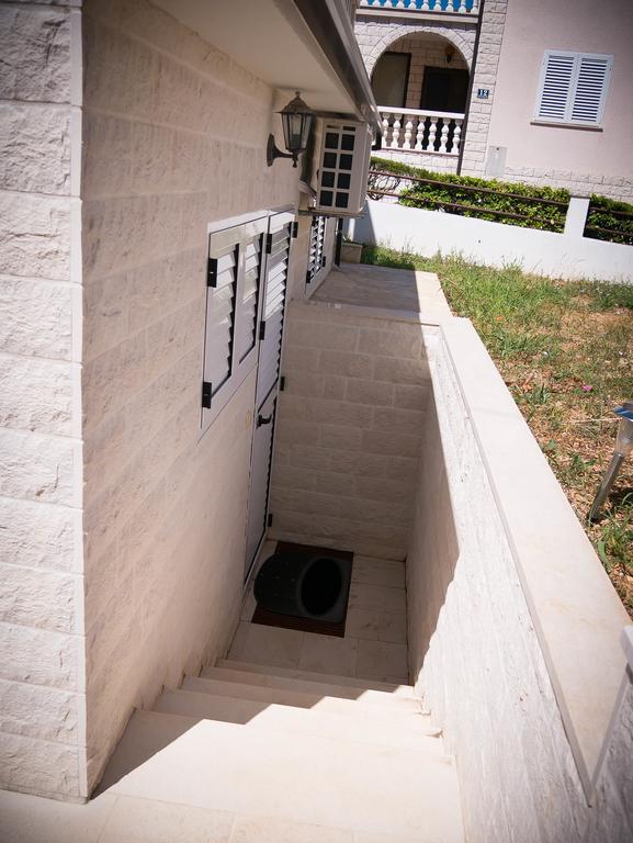 Take It Easy Apartments Slatine Exterior photo